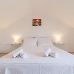 Monika Apartman *