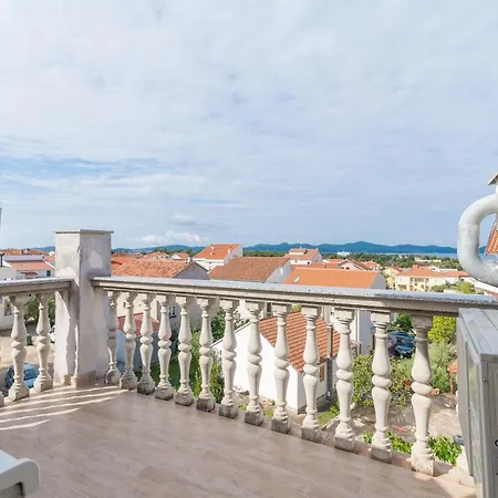 アパート Monika *