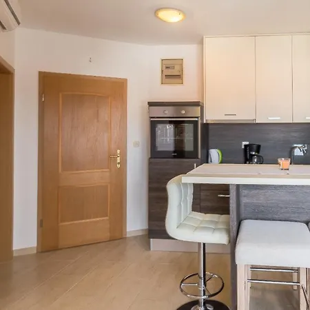 Apartment Monika *